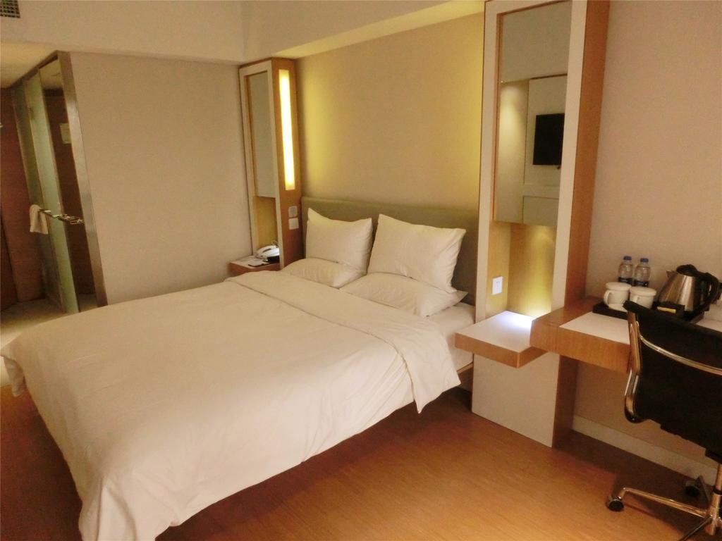Ji Hotel Guangzhou Zhujiang New Town Quarto foto